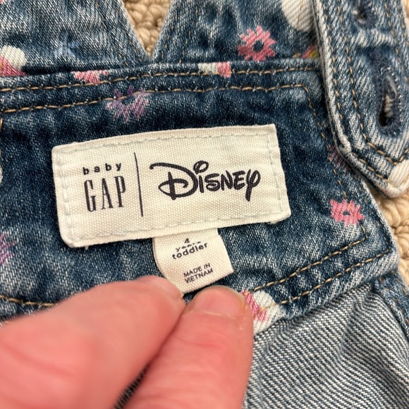 Baby gap short overalls. Excellent condition.  Pet and smoke free home - Picture 2 of 3
